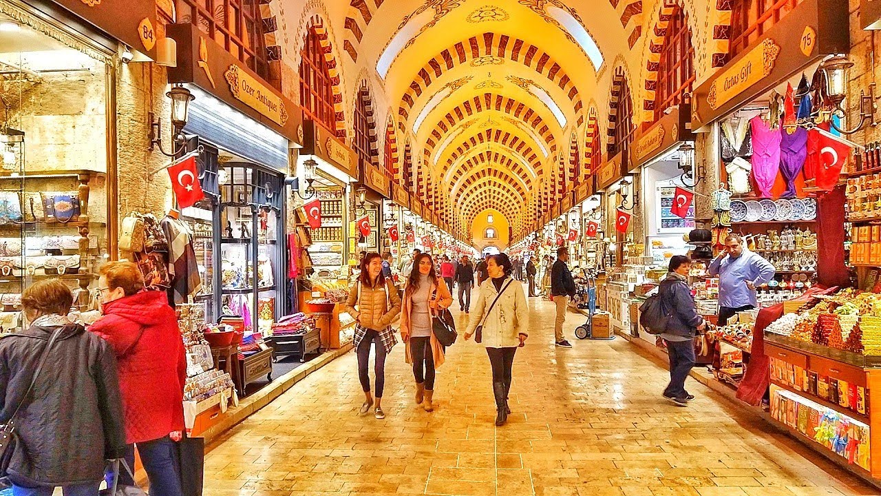 Mısır Çarşısı (Spice Bazaar)